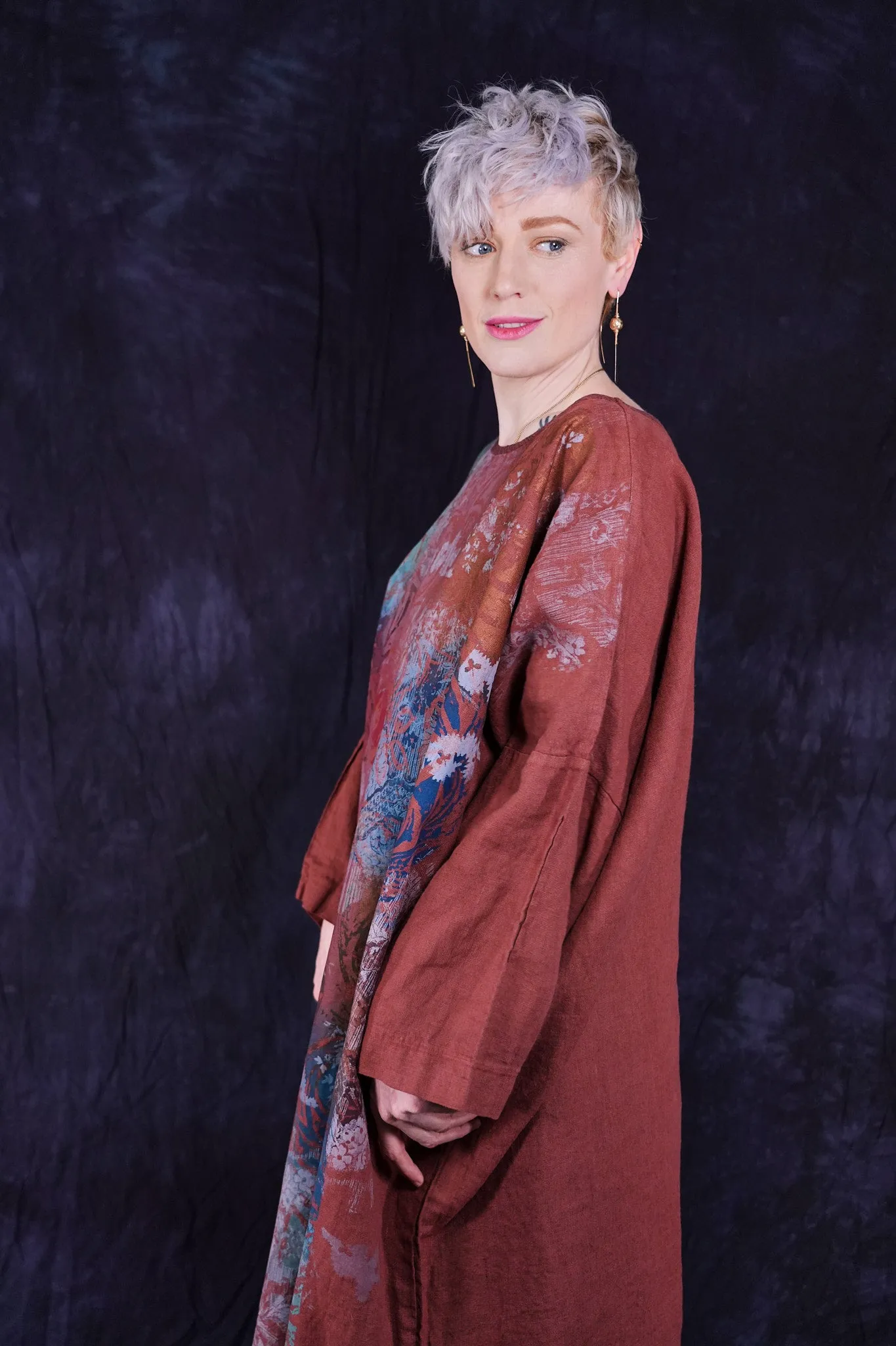 2210-2 Gallery Dress Henna-P