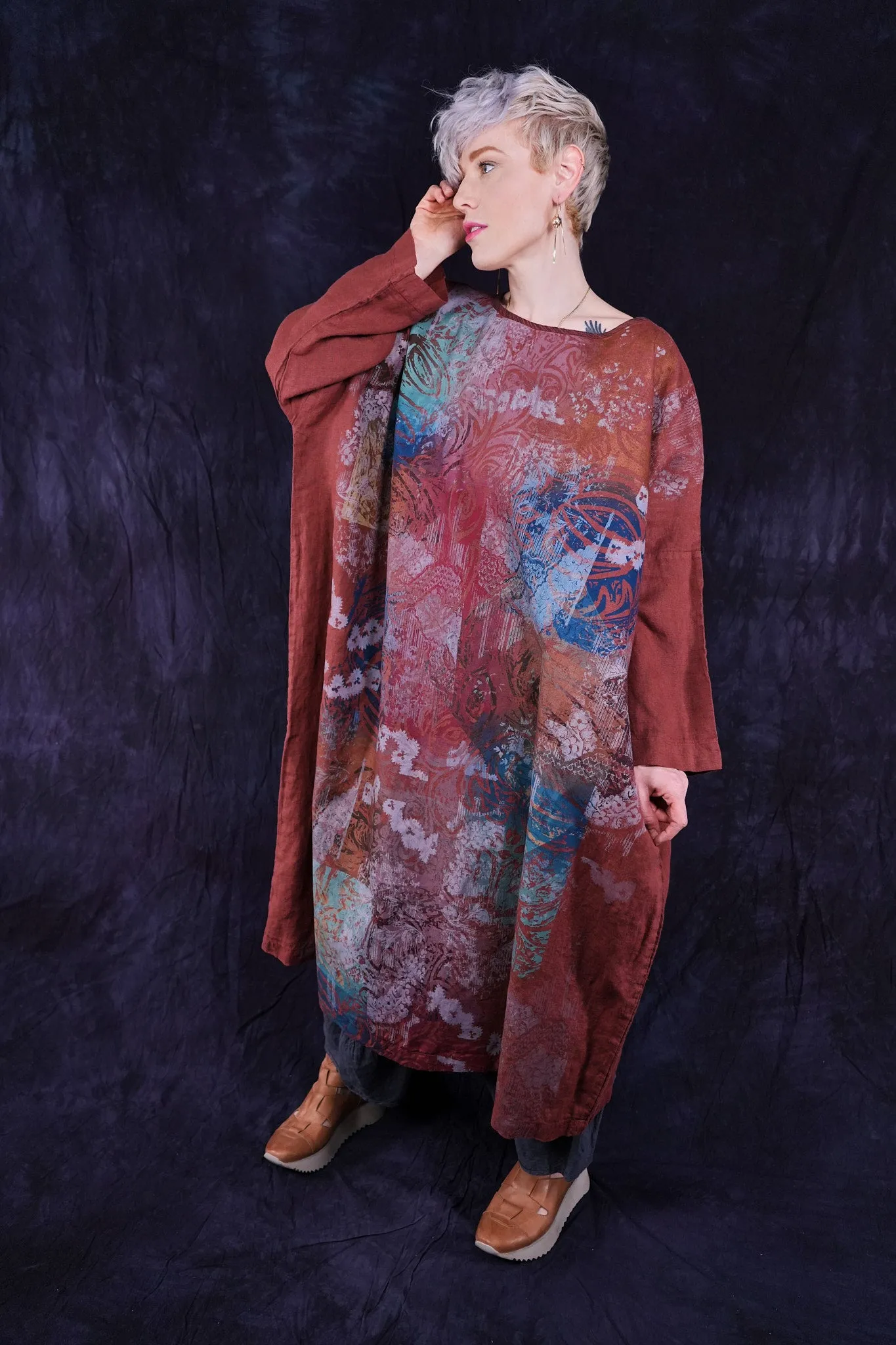 2210-2 Gallery Dress Henna-P