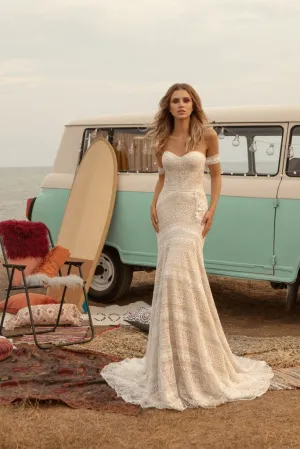 Agness by Ariamo Bridal