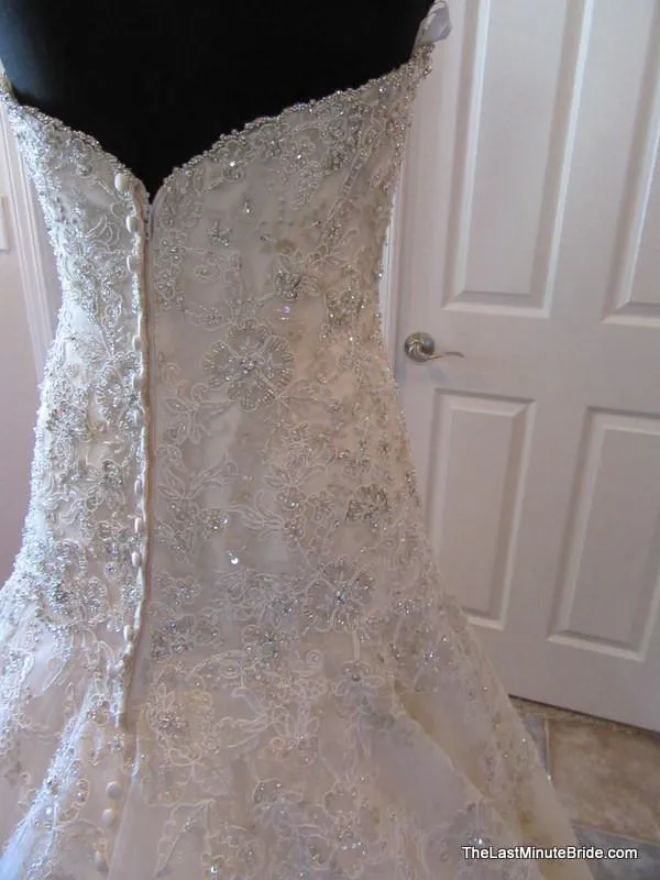 Allure Bridals Allure Couture C301