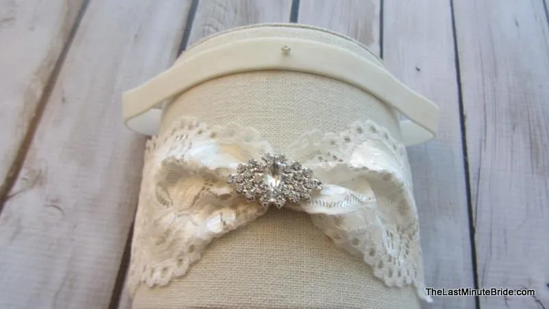 Bridal Garter Style: Amour (Set)