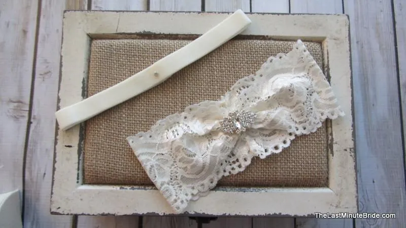 Bridal Garter Style: Amour (Set)