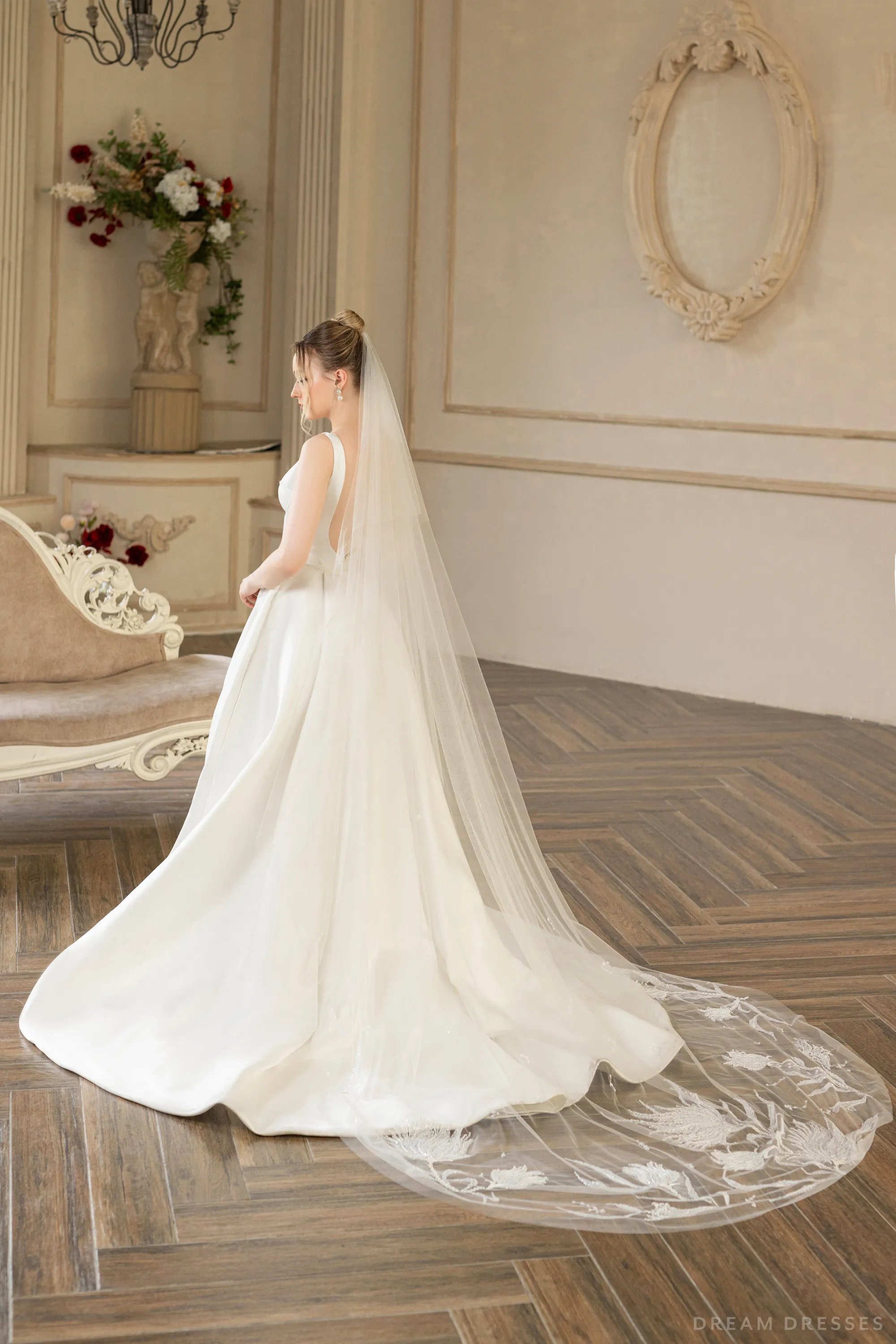 Couture Bridal Veil with Floral Lace (#DIANDRA)