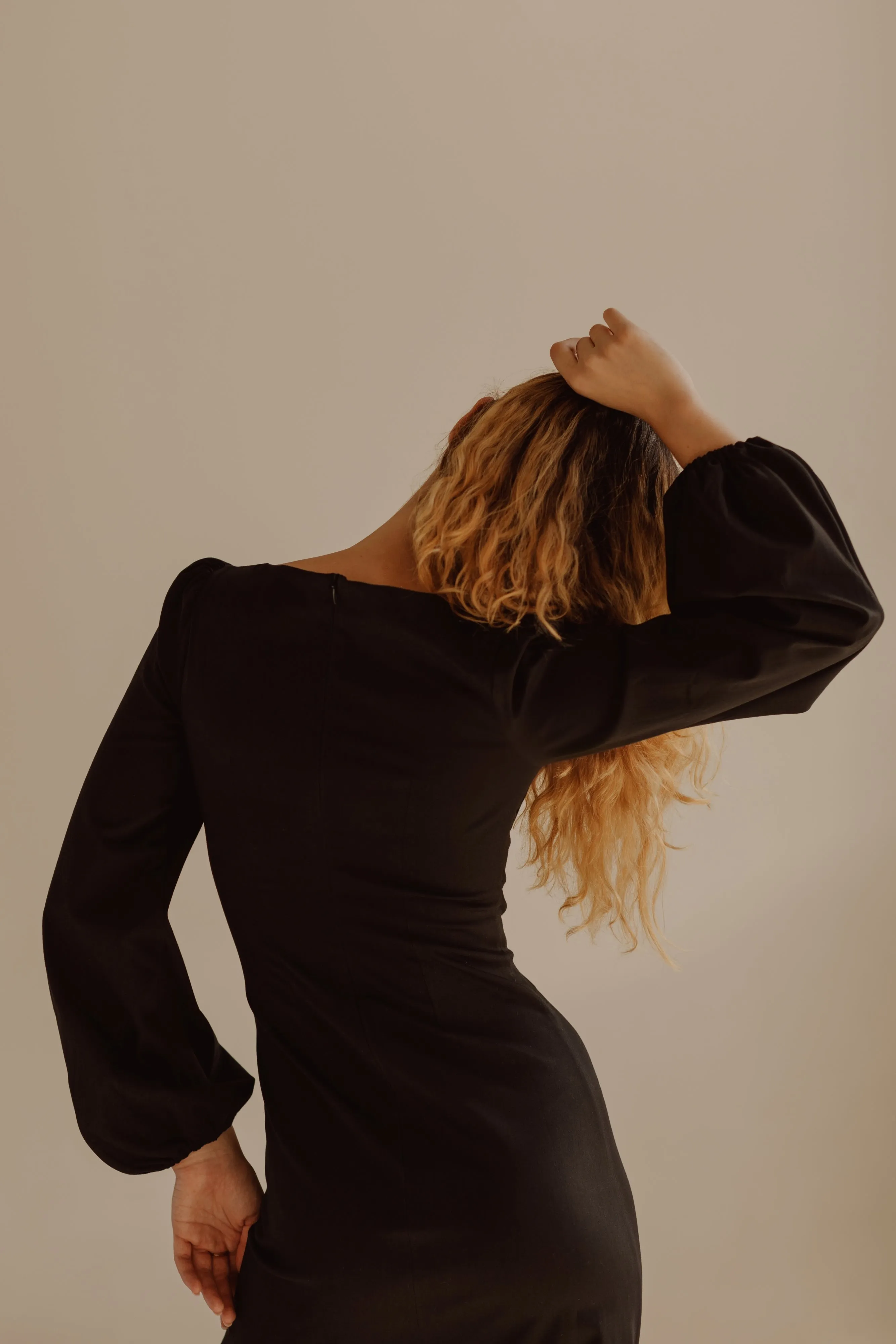 Daphne Midi Dress with Bust Seam Detail and Blouson Sleeves / Black Cotton