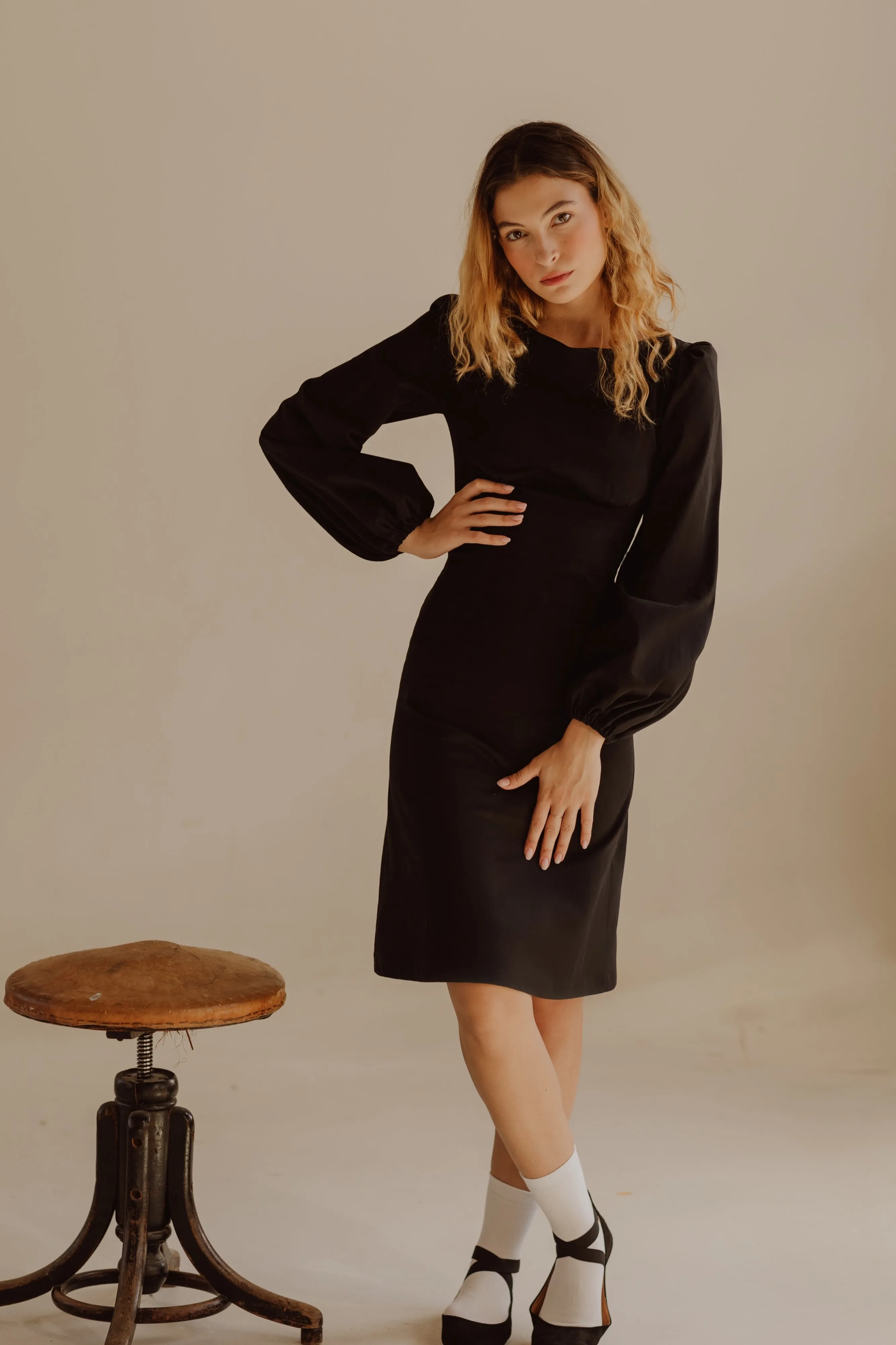 Daphne Midi Dress with Bust Seam Detail and Blouson Sleeves / Black Cotton
