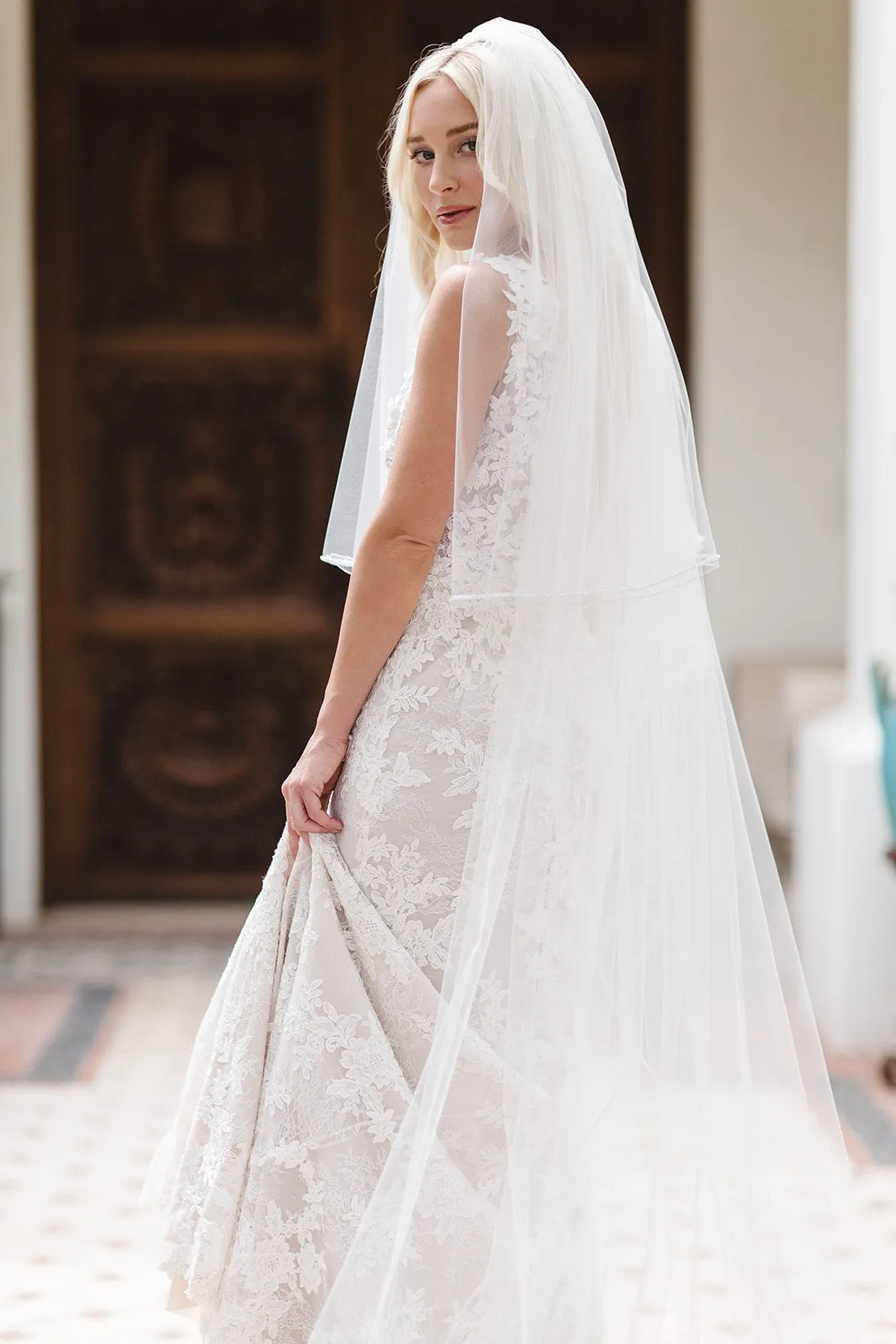 Elizabeth Johns Aubrey Veil