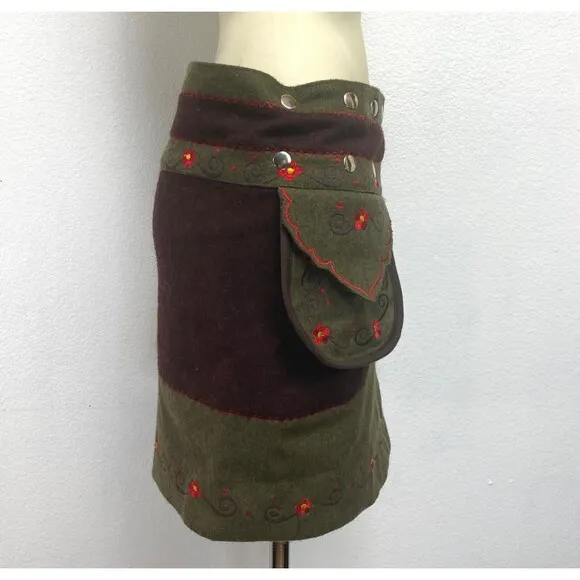 Everest Wool Felt Womans Wrap Skirt One Size Embroidered Nepal Mini Festival