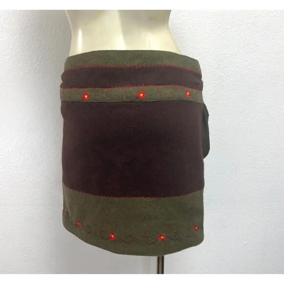 Everest Wool Felt Womans Wrap Skirt One Size Embroidered Nepal Mini Festival