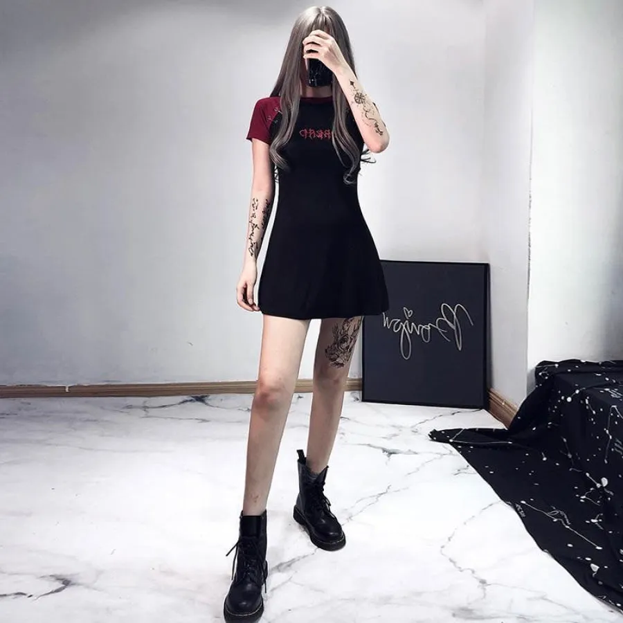Gothic Letter Embroidery Color Block A-Line T-Shirt Dress J20055