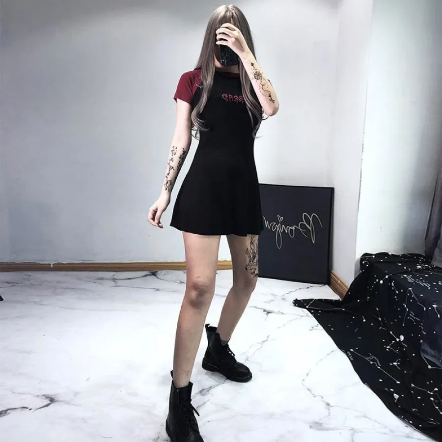 Gothic Letter Embroidery Color Block A-Line T-Shirt Dress J20055