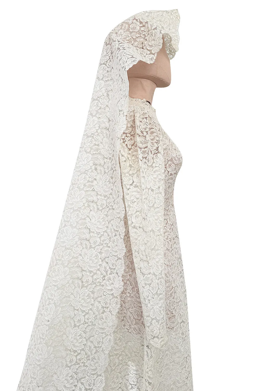 Heirloom 1950s Unlabeled Handmade Couture Lace Wedding Dress & Veil
