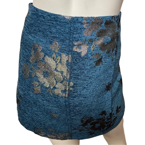 💜Host Pick FREE PEOPLE New Movin On Embroidered Front Zipper Mini Skirt