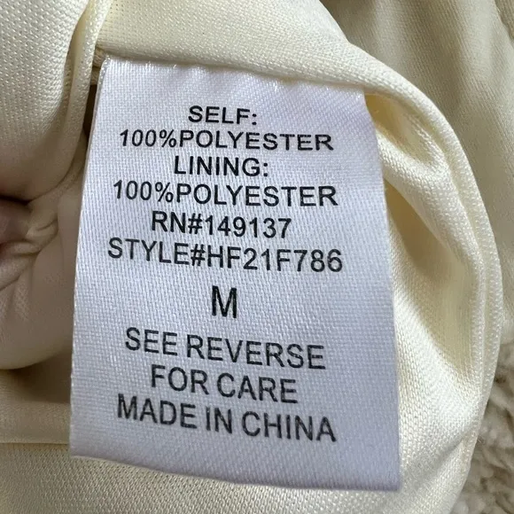 🌺HP🌺 NWOT HYFVE HYFVE HYFVE Soft Ivory Jacket since M