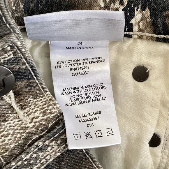 JOE’S Jeans The Icon Gray Ankle Snake Print Size 24