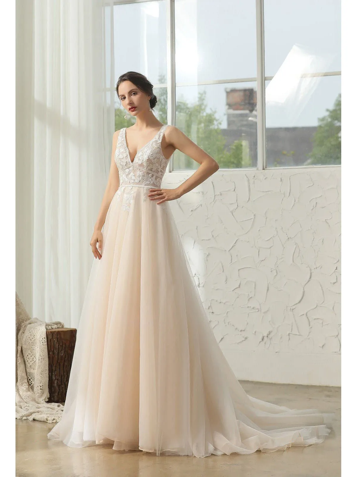 Juliet wedding gown in Ivory Champagne size 12 Express NZ wide