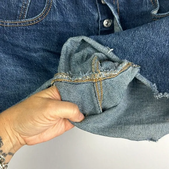 Levi’s Size 30 Frayed Hem Jean Shorts Dark Blue Denim Cutoffs High Waist Stretch