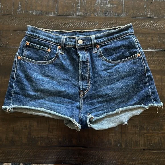 Levi’s Size 30 Frayed Hem Jean Shorts Dark Blue Denim Cutoffs High Waist Stretch