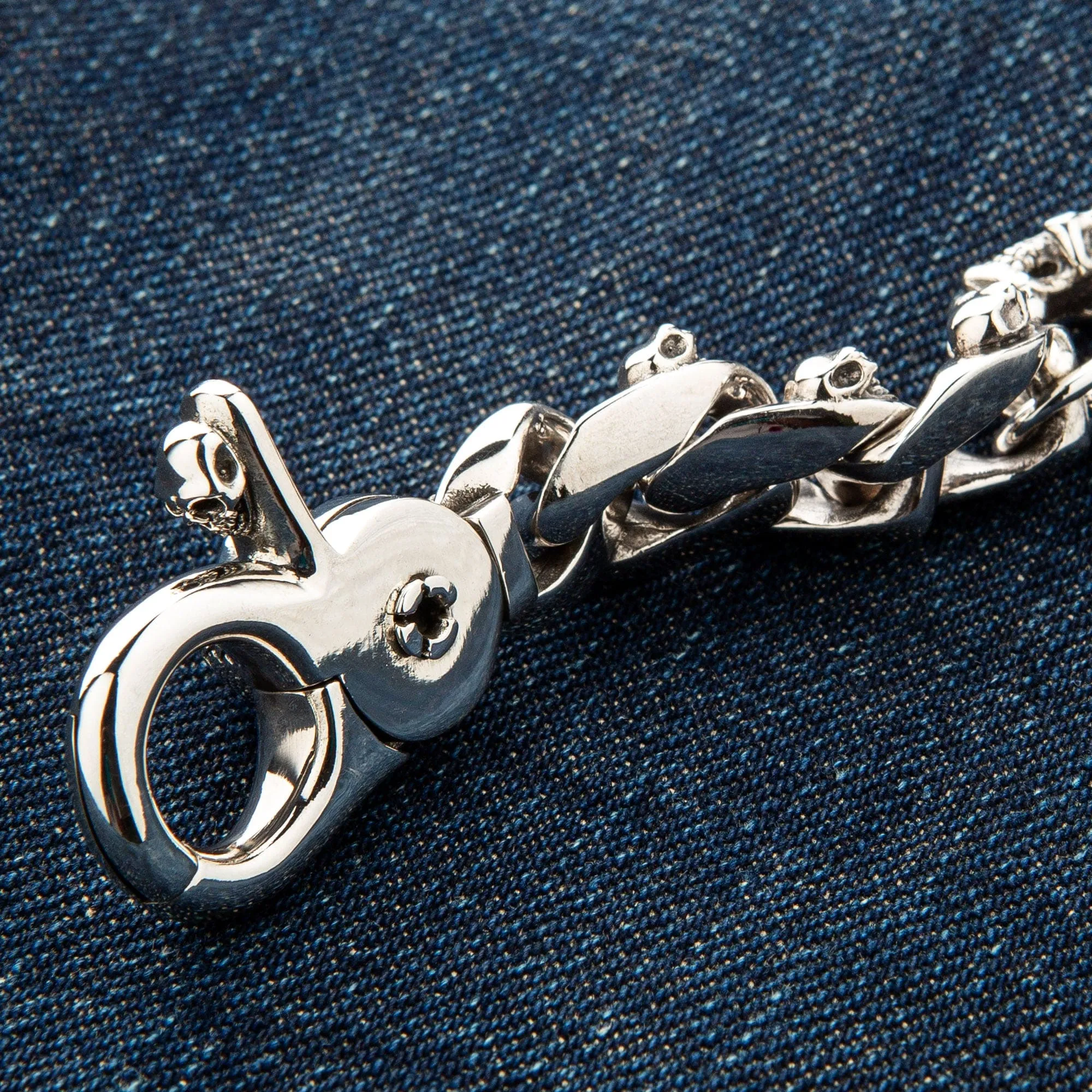 Mad Red Eye Sterling Silver Skull Keychain