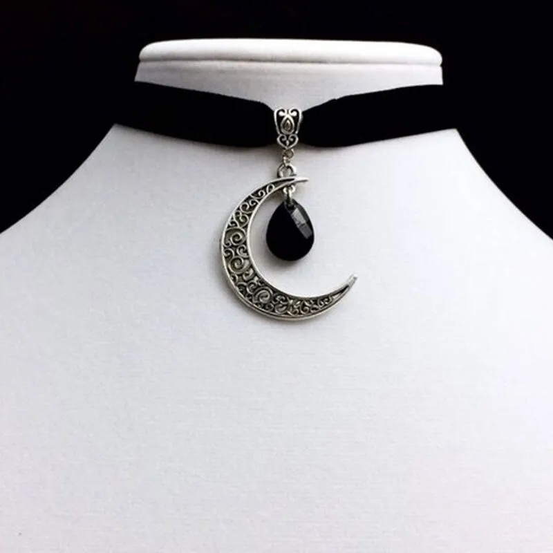 Moon Gothic Chains O Ring Choker gothic choker, moon necklace, moon choker