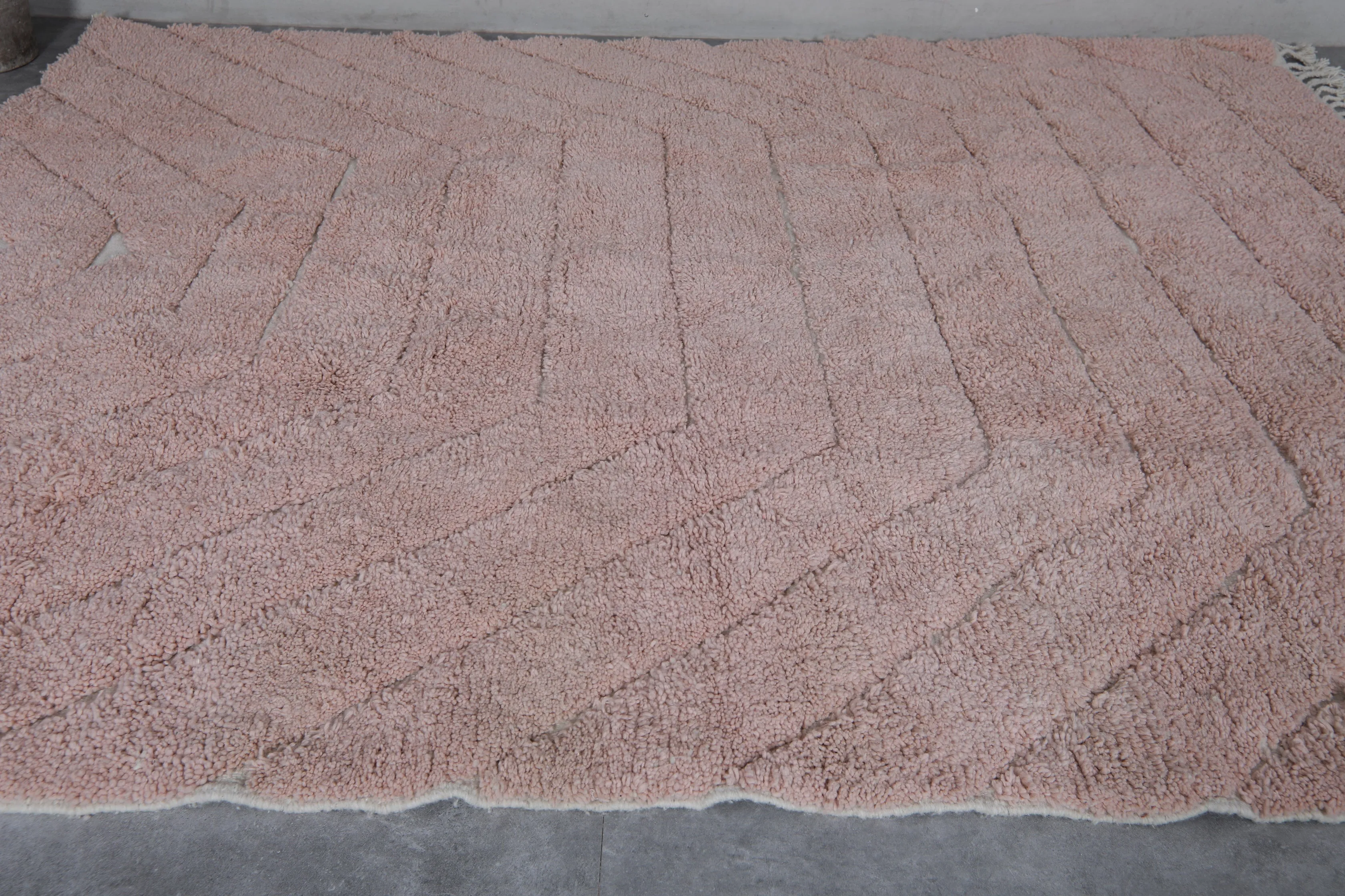 Pink Moroccan Rug - Handwoven 8 x 10 Feet | Soft Wool Elegance