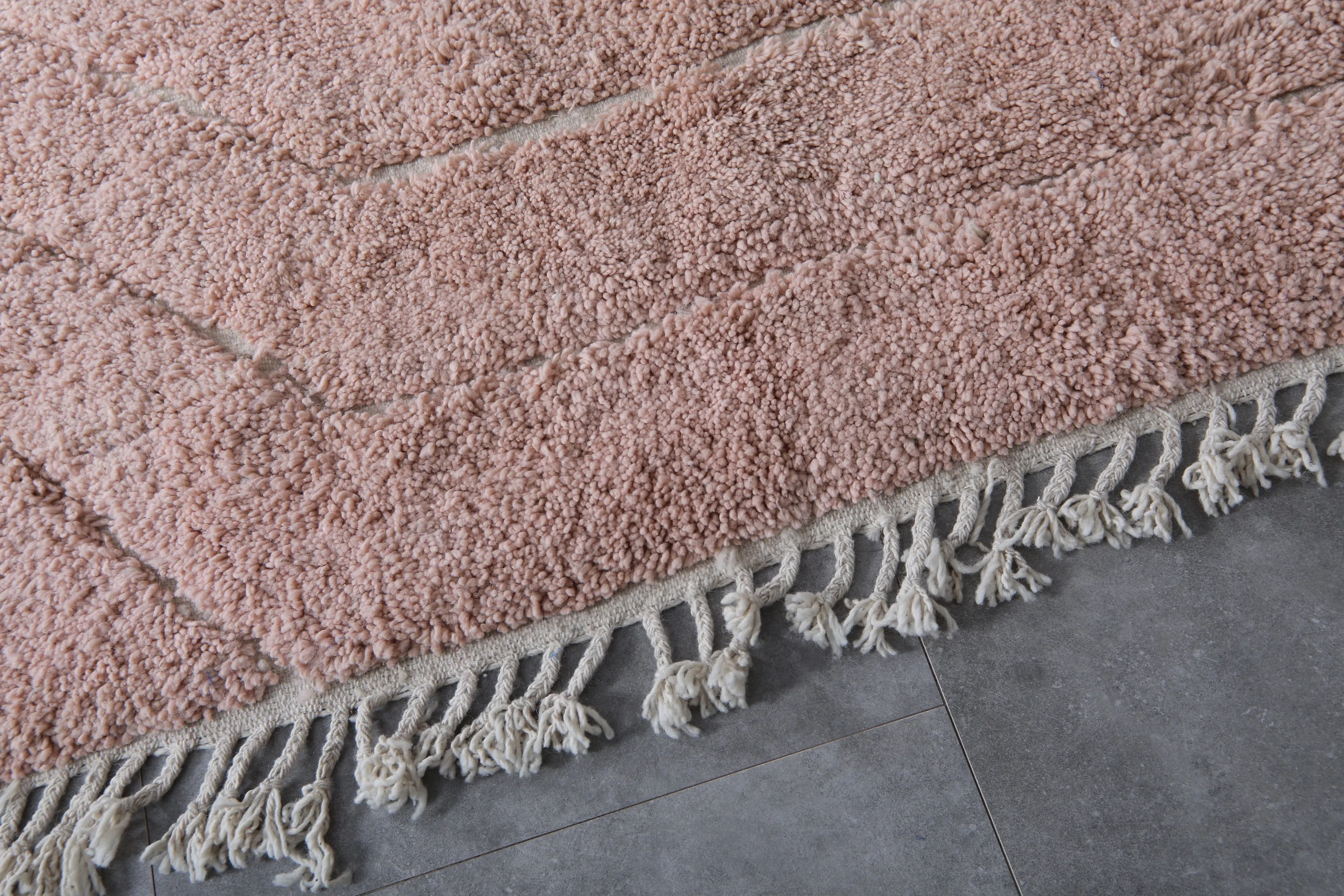 Pink Moroccan Rug - Handwoven 8 x 10 Feet | Soft Wool Elegance