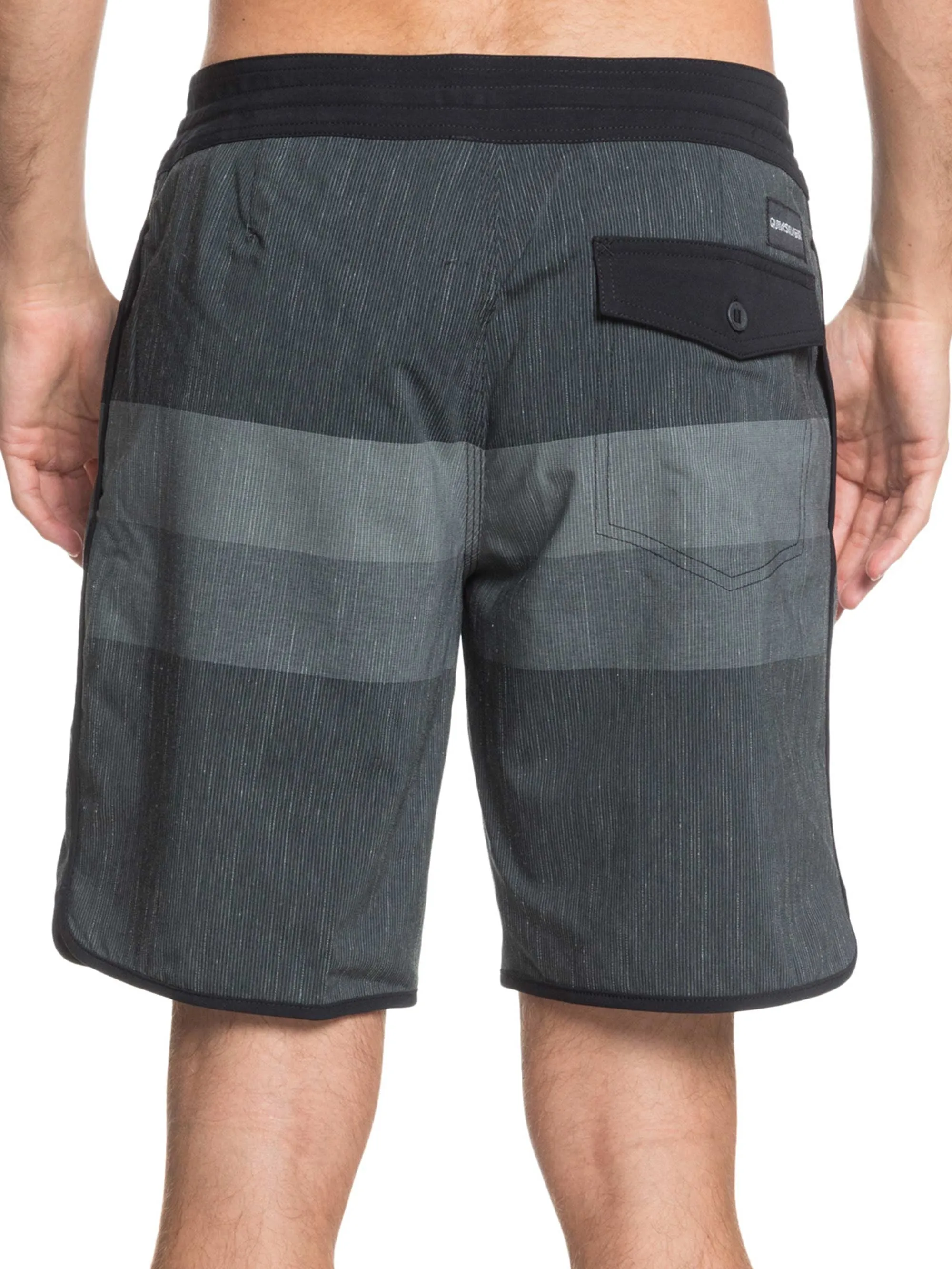 QUIKSILVER VISTA 19" BEACH SHORT