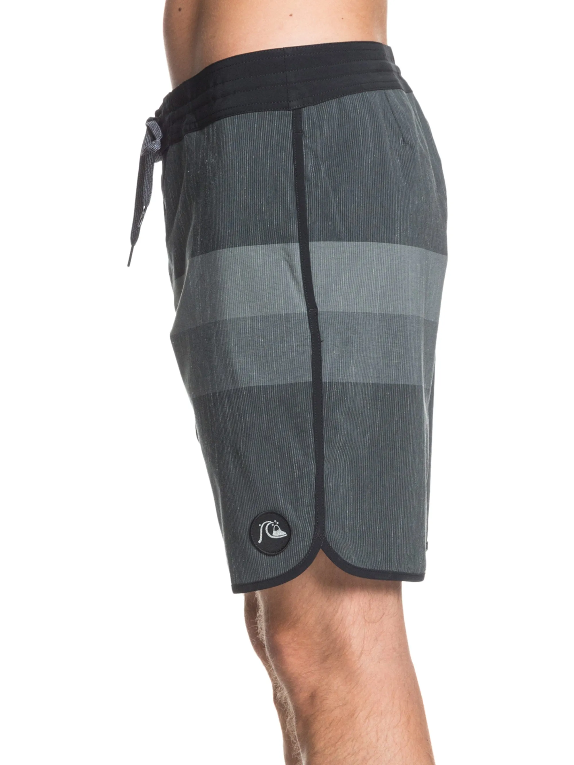 QUIKSILVER VISTA 19" BEACH SHORT