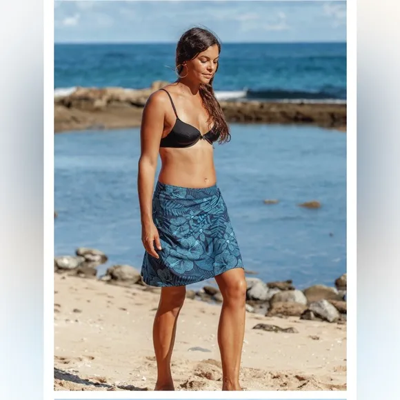Rip Skirt Hawaii Maui moonlight wrap beach skirt XS NWT
