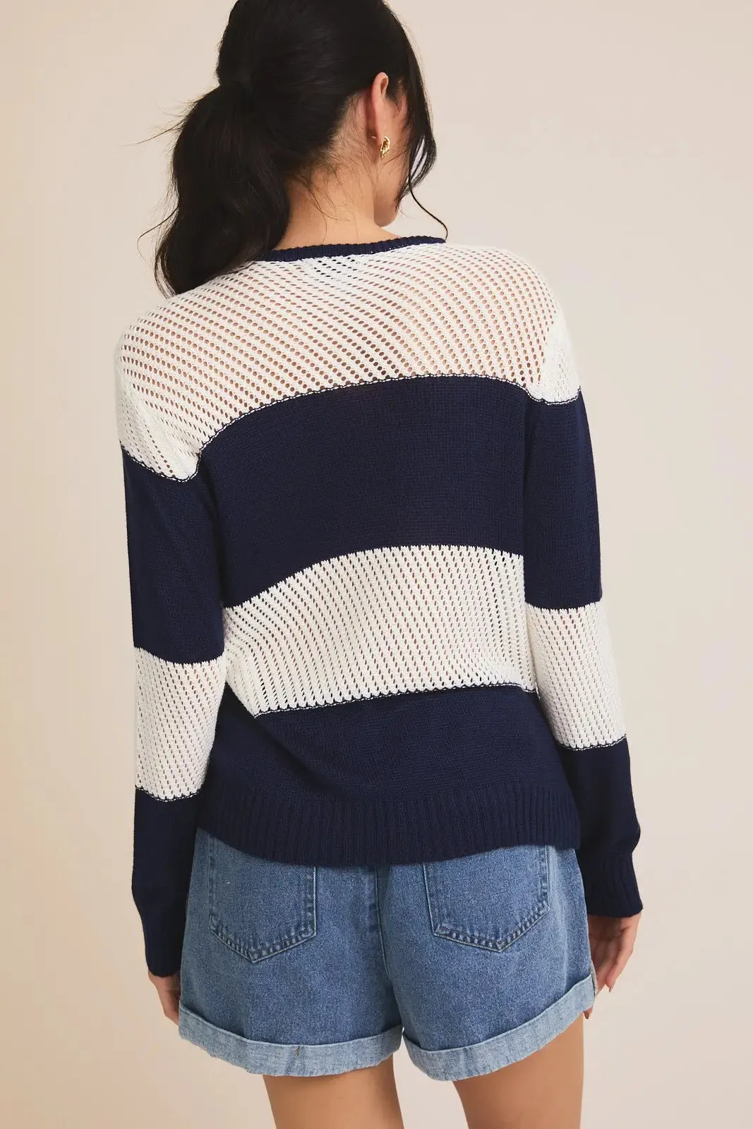 ROUND NECK LONG SLEEVE BEACH STRIPE LIGHT WEIGHT SWEATER