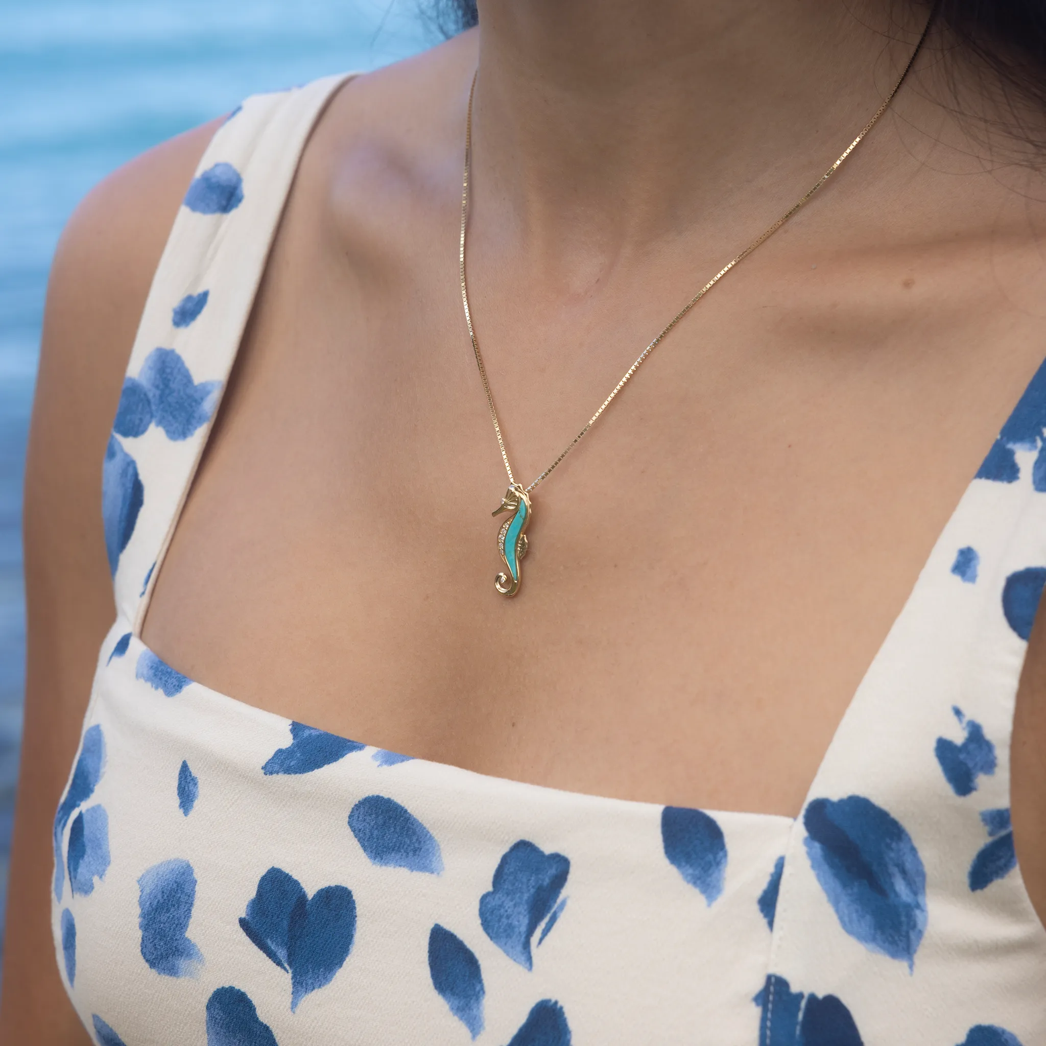 Sealife Seahorse Turquoise Pendant in Gold with Diamonds - 27mm