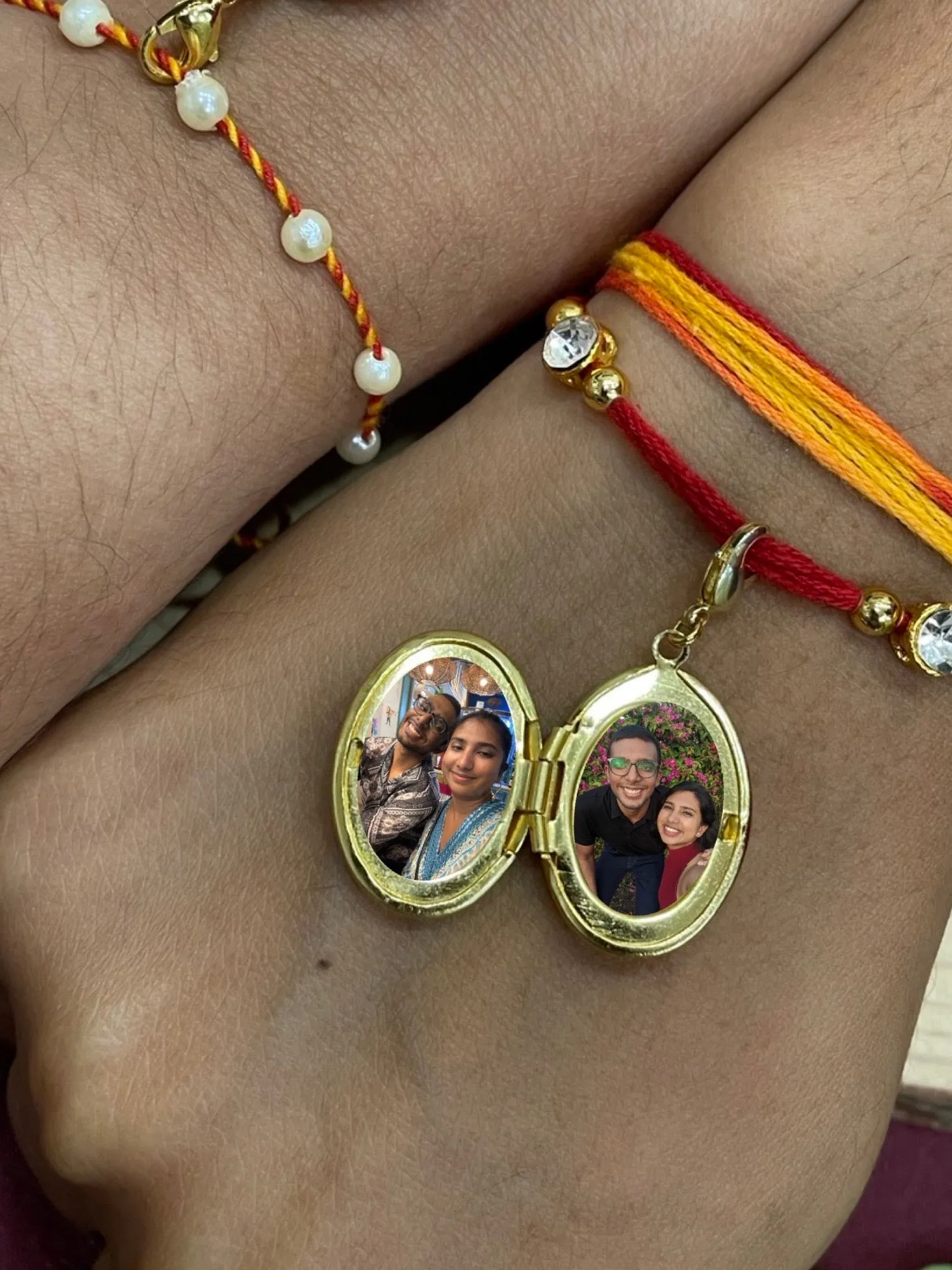 (Set of 2) Photo Frame/Lumba & Rakhi  2 Free Chains