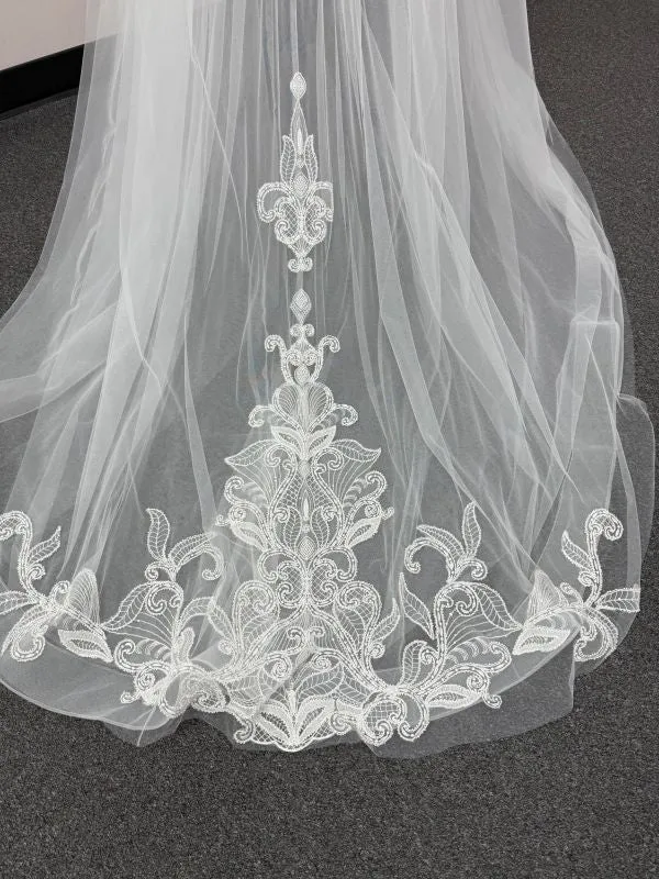 Size 10 Bridal Sense 6157 Ivory Detachable Train