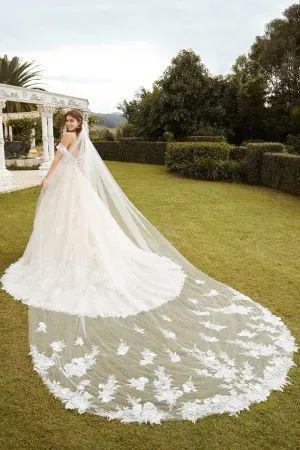 Sophia Tolli: ST1222Veil