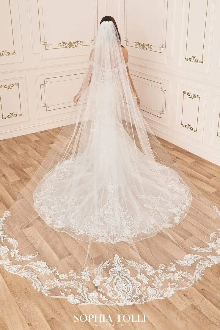 Sophia Tolli: Y12033VEIL