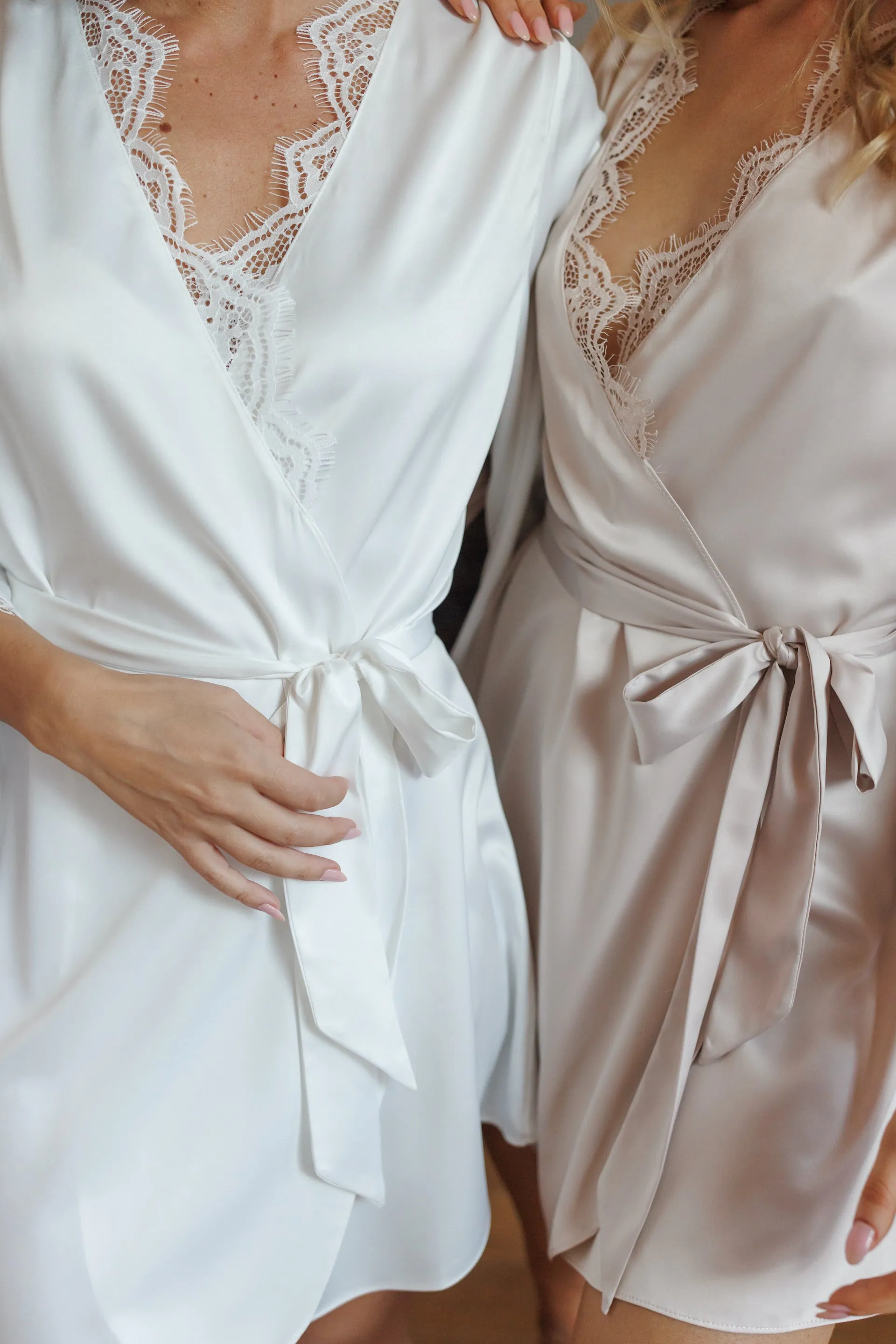 Talulah Lace Trim Robe White