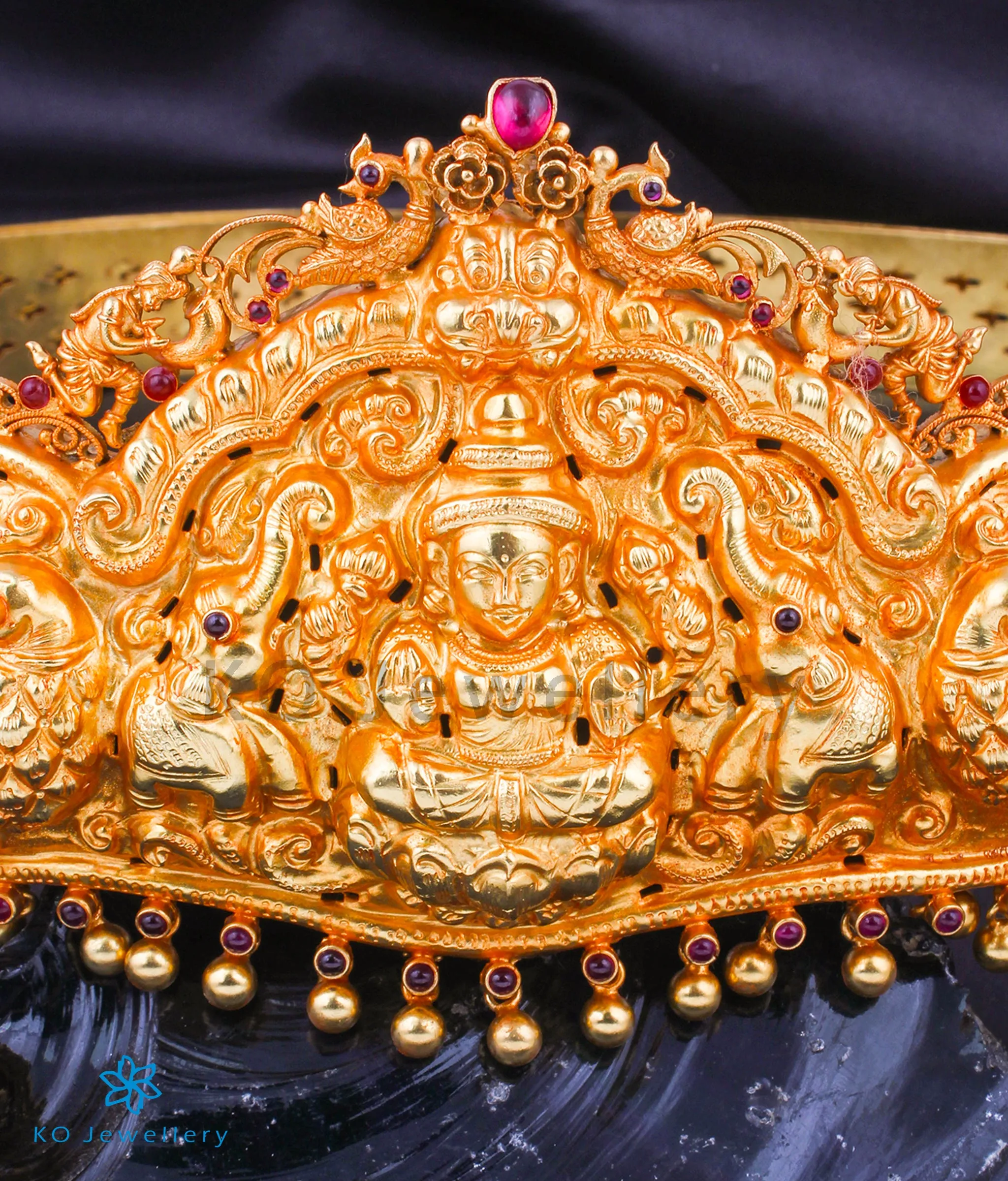 The Rudrani Lakshmi Silver Peacock Oddiyanam (Waist belt with Tassle)