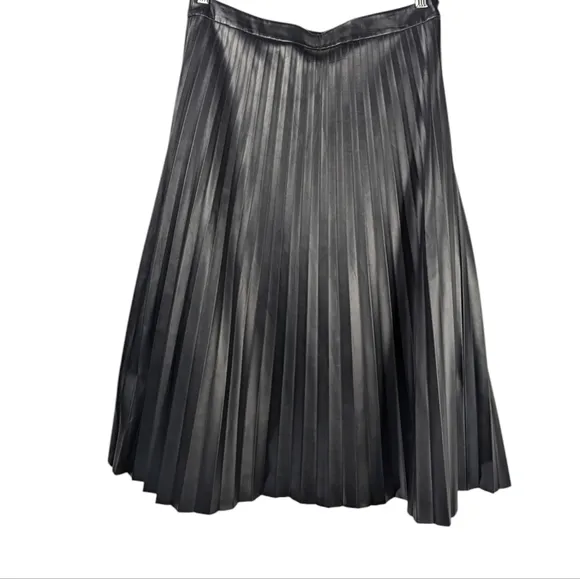 Trouve Women’s Black Faux Leather Pleated A-Line Full Midi Skirt Size S
