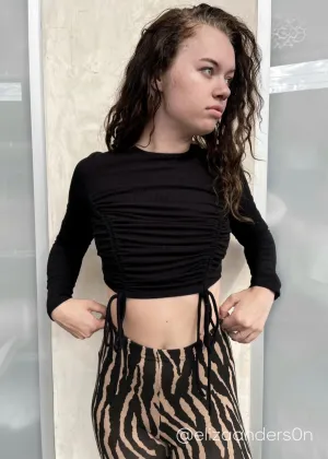 Violet Ruched Crop Top - Black