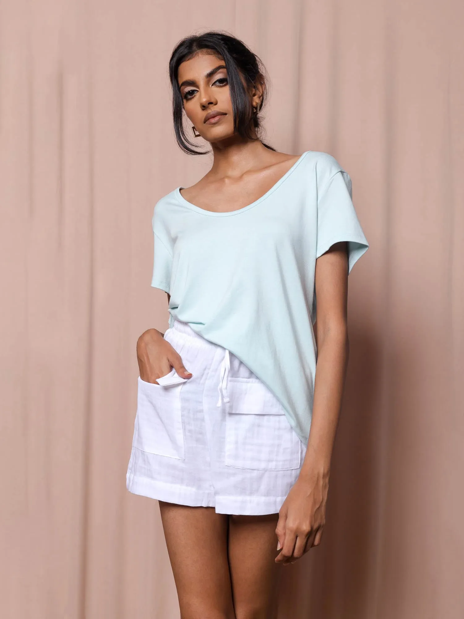 Waist Elasticated Front Pocket Deatil Short